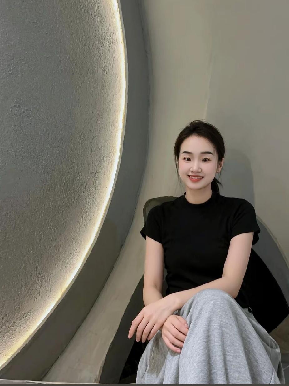 婚姻的顶级清醒：
不要和自己的男人对着干
男人要哄，别硬杠
做一个粘人的小妖精