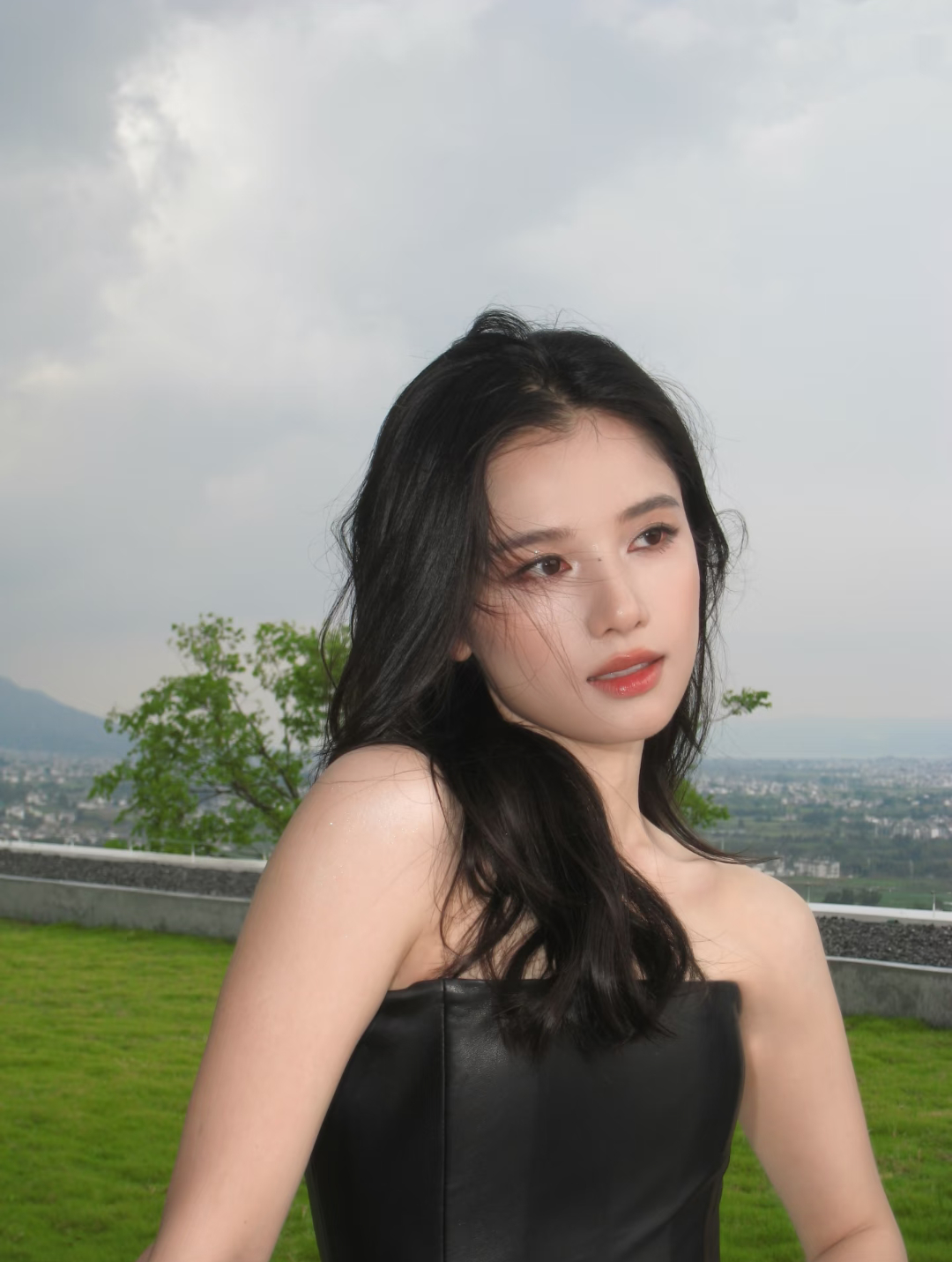 ccd永远的神张婧仪卡地亚品牌大使