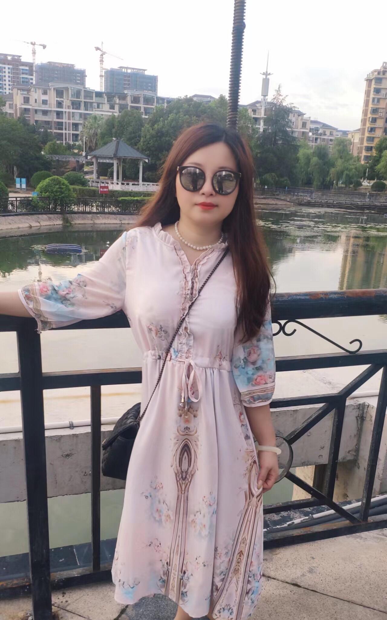 愿你一路繁花一路优雅 每个人都是自己生活的主角 愿生活中的每一天都充满欢笑和惊喜