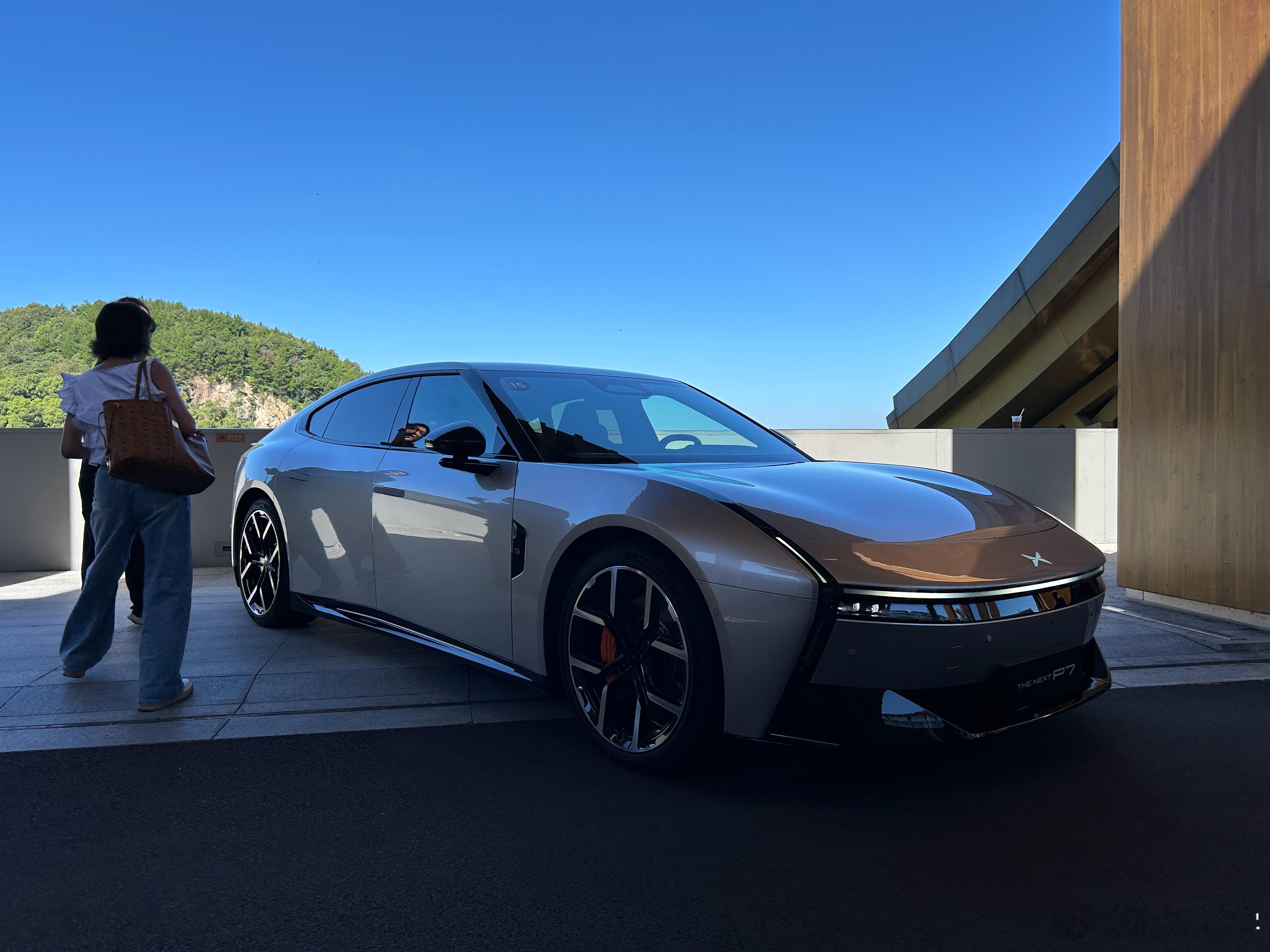 今天试它，全新小鹏P7[笑而不语][笑而不语]大v聊车 ​​​