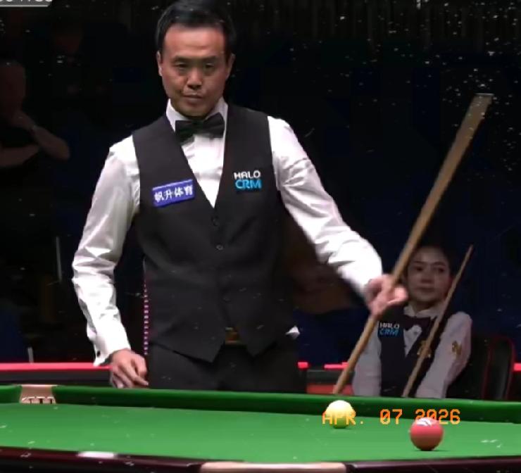 斯诺克世锦赛资格赛首轮第二天中国球员赛况速报：
今天只有两位中国选手上阵比赛。