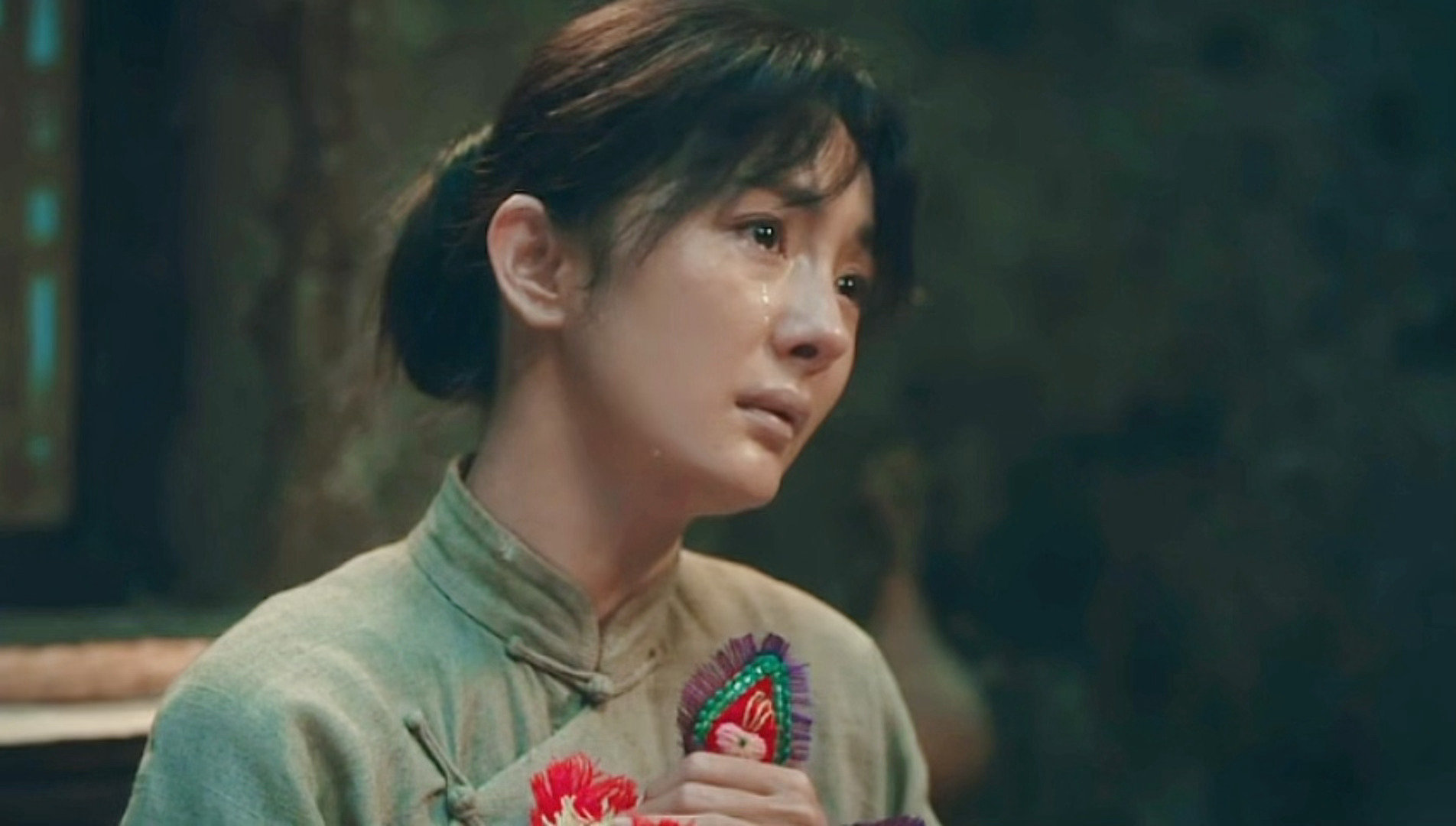 大脚死要面子绣绣活受罪来看看央视对生万物的评价，关于“人设崩塌”“编剧问题”等有