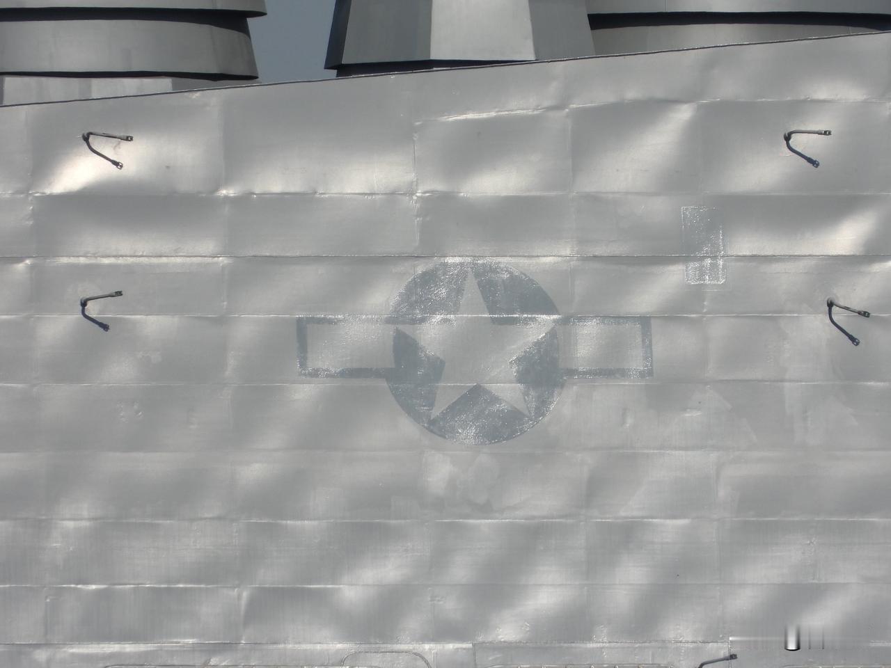 猜猜这是啥船？答案放评论大家看看猜对没有[狗头]

每日猜装备

其实船上表面出