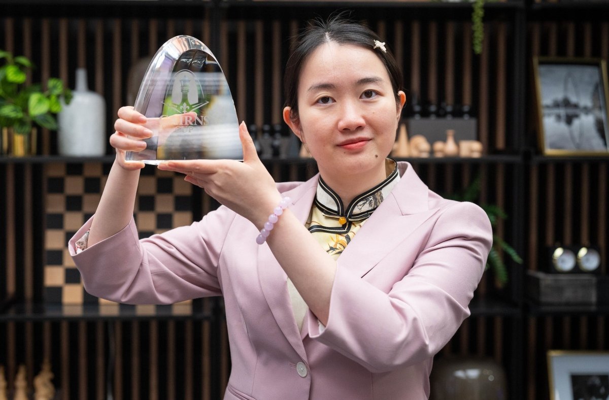 国际象棋美国【凯恩斯杯】邀请赛，谭中怡以9轮5胜3和1负积6.5分夺得本届凯恩斯