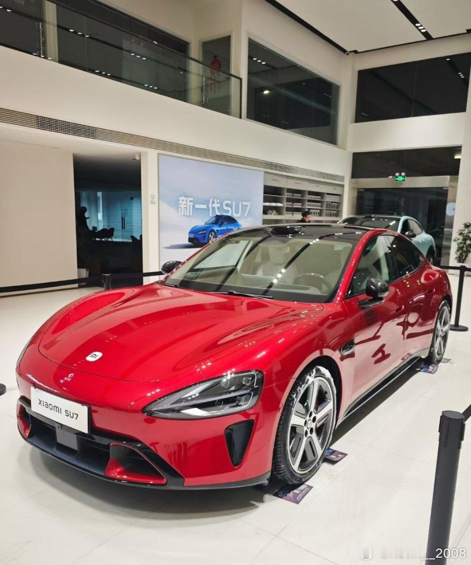 小米新SU7这颜值，大家觉得可以打几分？ 