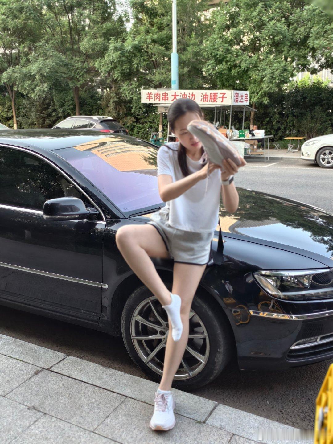 来内蒙避暑过周末一样的28度，但是湿度比北京舒适太多了吧下午跑个5公里满街的羊肉