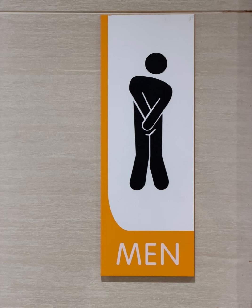 WC这么形象吗。。。第一次见这么形象的标识