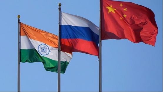 “拒绝美国的最后通牒”！

近期俄媒表示，关于美国禁止别国购买俄罗斯石油的要求，