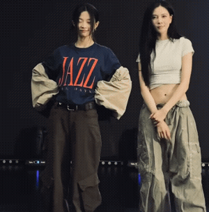 宋妍霏马吟吟cha了likeJennie宋妍霏马吟吟cha了likeJennie