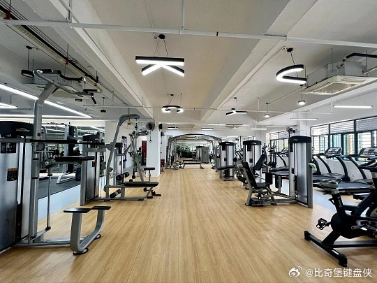 人类对健身房器械开发不足百分之一🙋♀️我就是那个只会用基础功能的人✨健身房那么