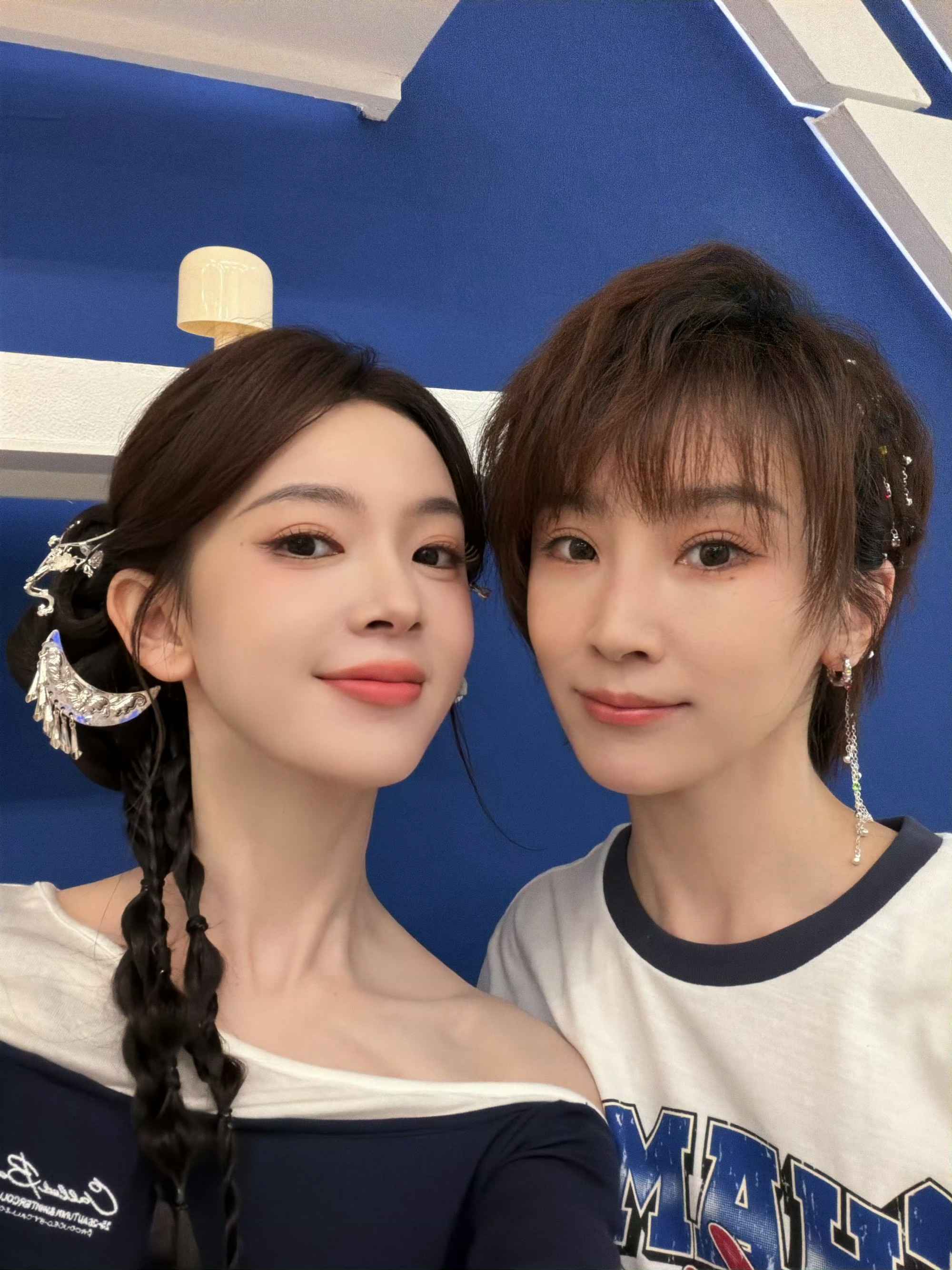 陈瑶晒18宫格照告别《乘风2026》，“就在盛夏告别吧”，我们下个作品见陈瑶在盛