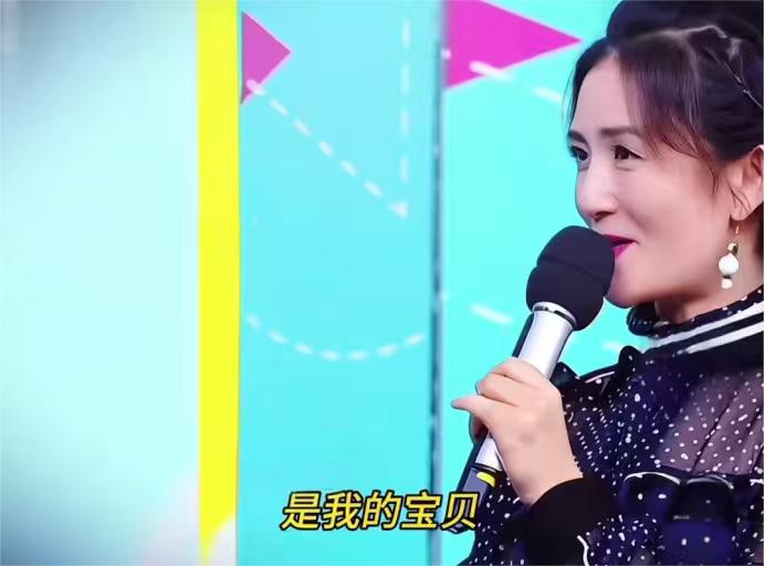 谢娜：“这是我的手背。”

聂远：“恩。”

谢娜：“这是我的脚背。”

聂远：