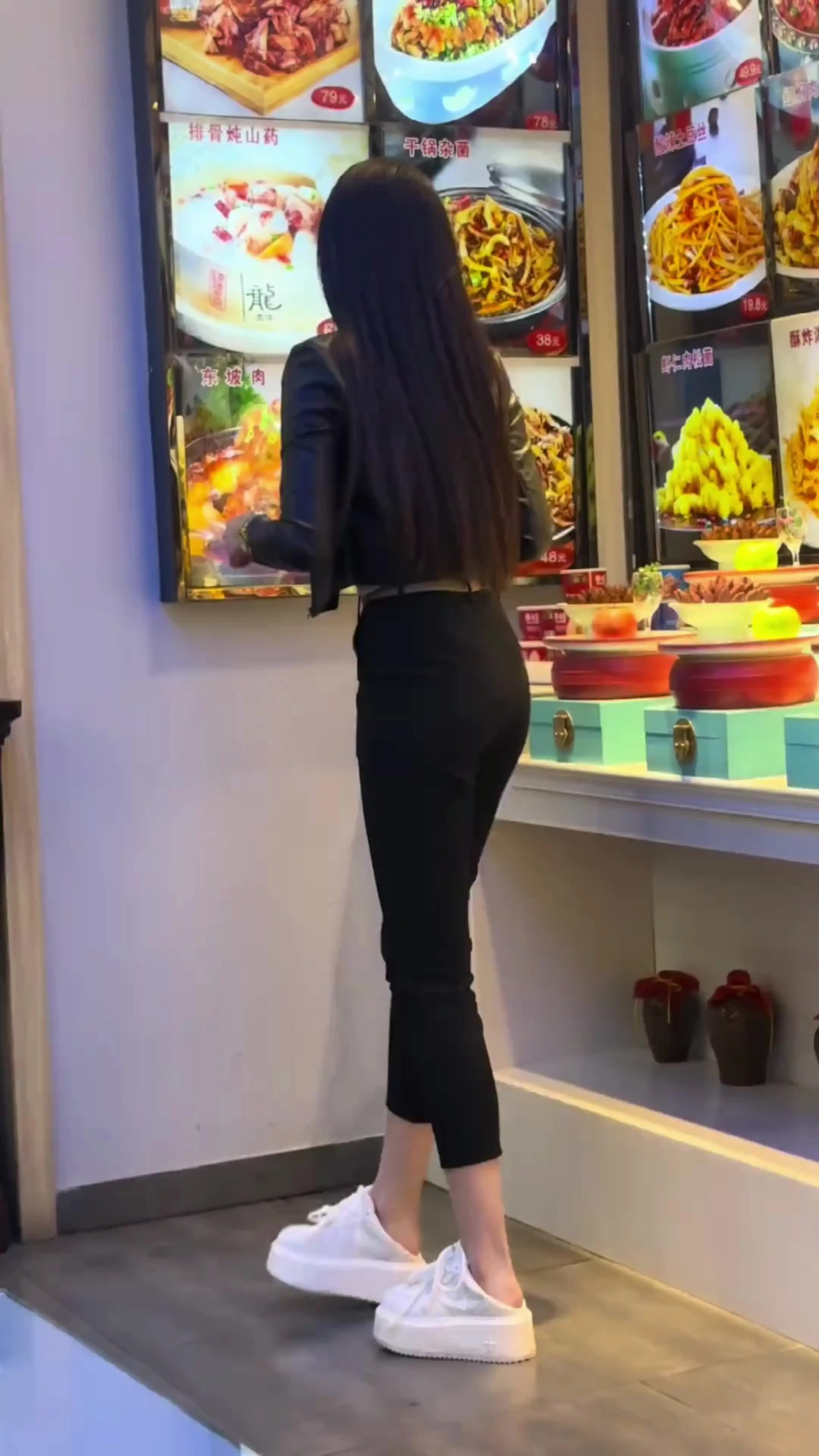希望你不管日子再忙， 都有一个一起吃早餐的人
