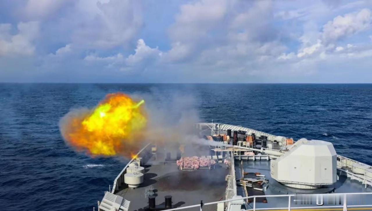 日本捅马蜂窝 中国四大战区
发声 黄循财急忙灭火
高市早苗涉台谬论挑衅中国主权、