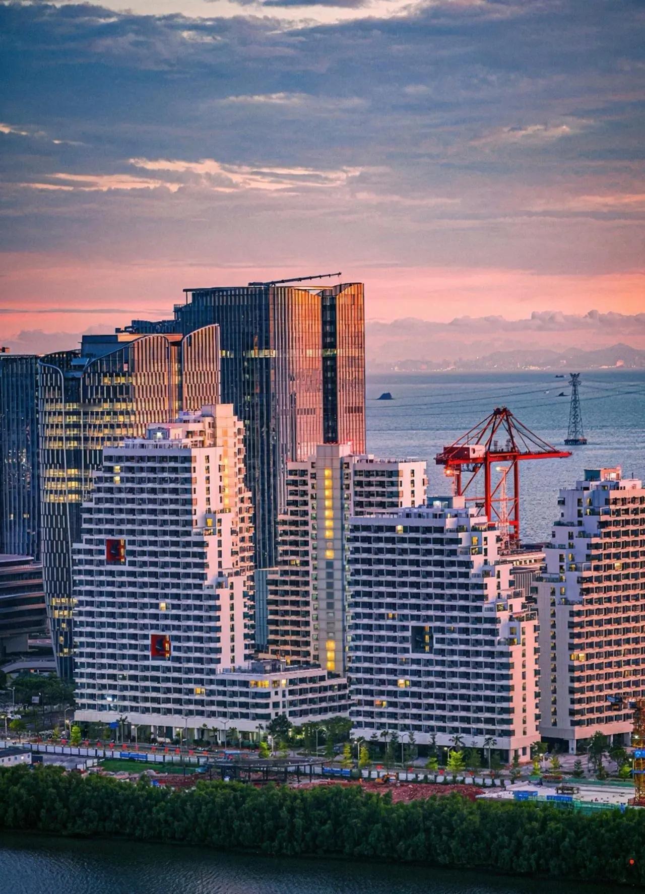 发现没？深圳资金总量已经超过15.4万亿！深圳越来越像珠三角和粤港澳大湾区的“上