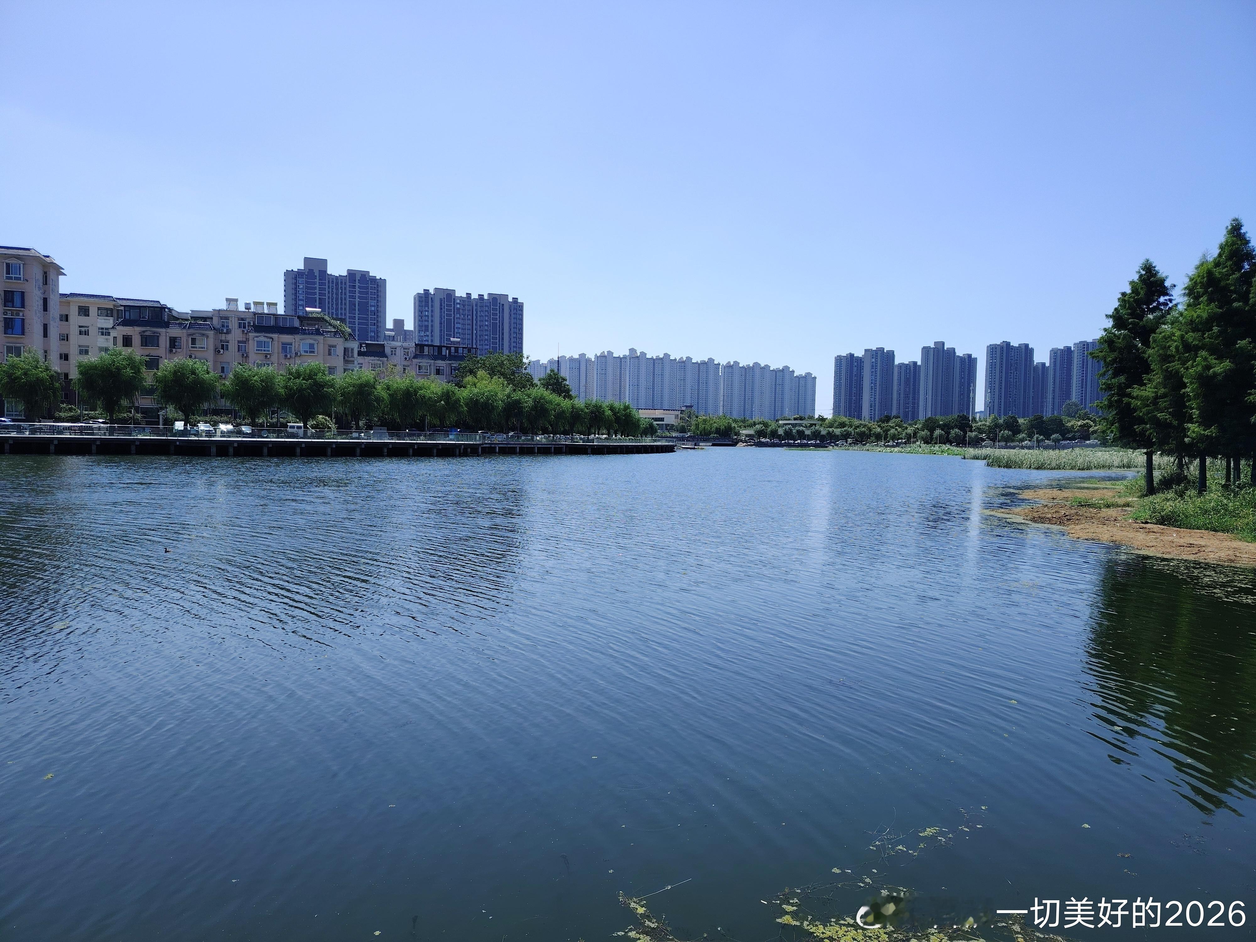 跑河六公里。 ​​​