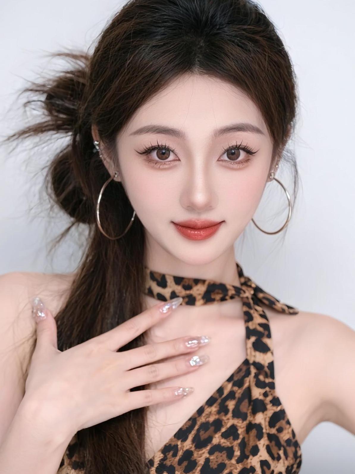 AI豹纹肖像