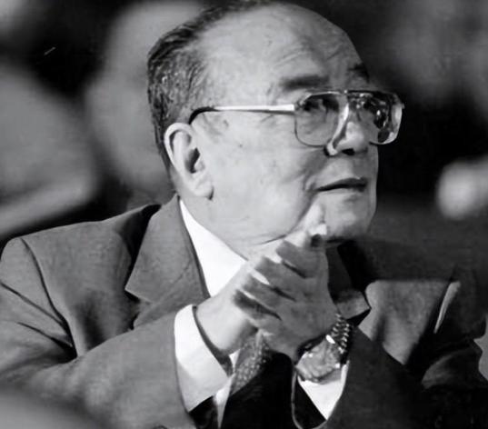 昆明军区被撤，军区政委婉拒杨尚昆建议，后与上将军衔失之交臂

“1985年6月3