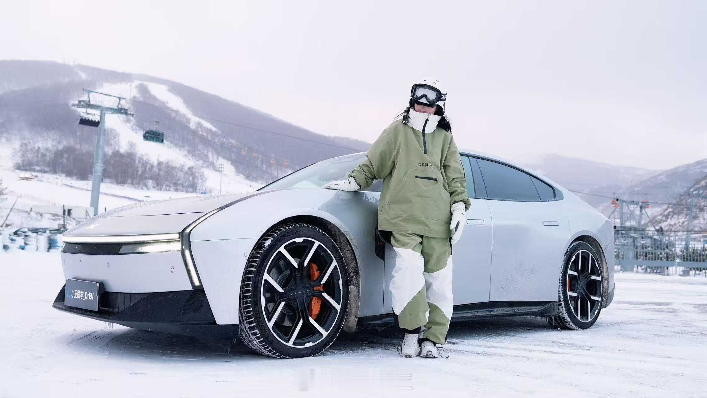 当雪山在地平线升起，小鹏P7的身影已经抵达雪场。热爱，是出发的动力，生活不止于规