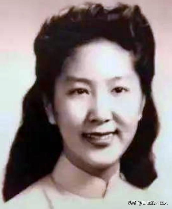 1949年，临近南京解放，孙中山之子孙科对中山陵的护卫们下了一道命令：“毛泽东和