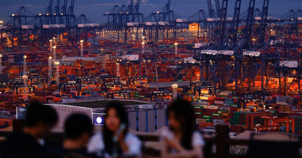 [To learn English]
The International Mon