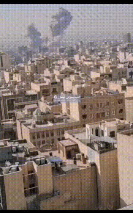 以色列宣布联合美军对伊朗约30个目标实施打击，包括总统官邸、情报总部等核心设施，