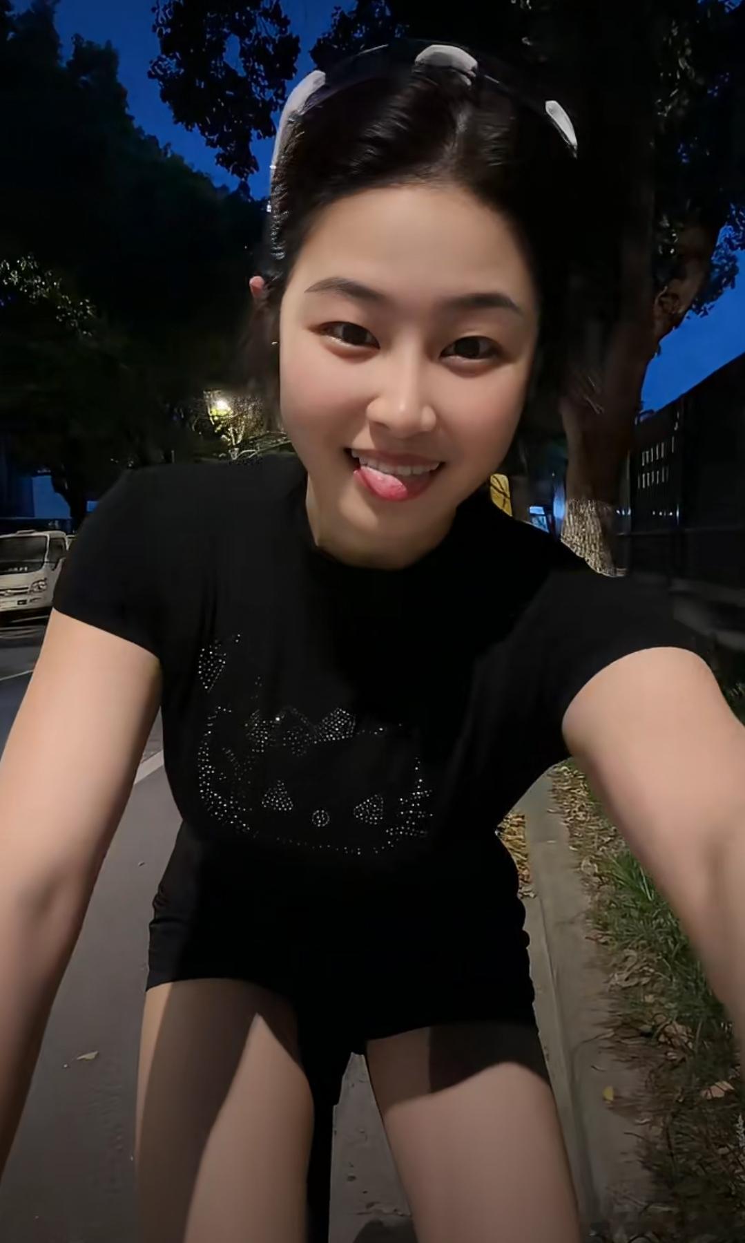 洋洋高锐·可人·吗◎酒……喝了一夜又一夜梦……醒了一次又一次没料到看见了……可人