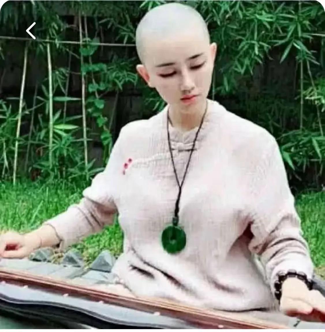  #五台山# #社会百态# 五台山出家，都要这么卷了吗？