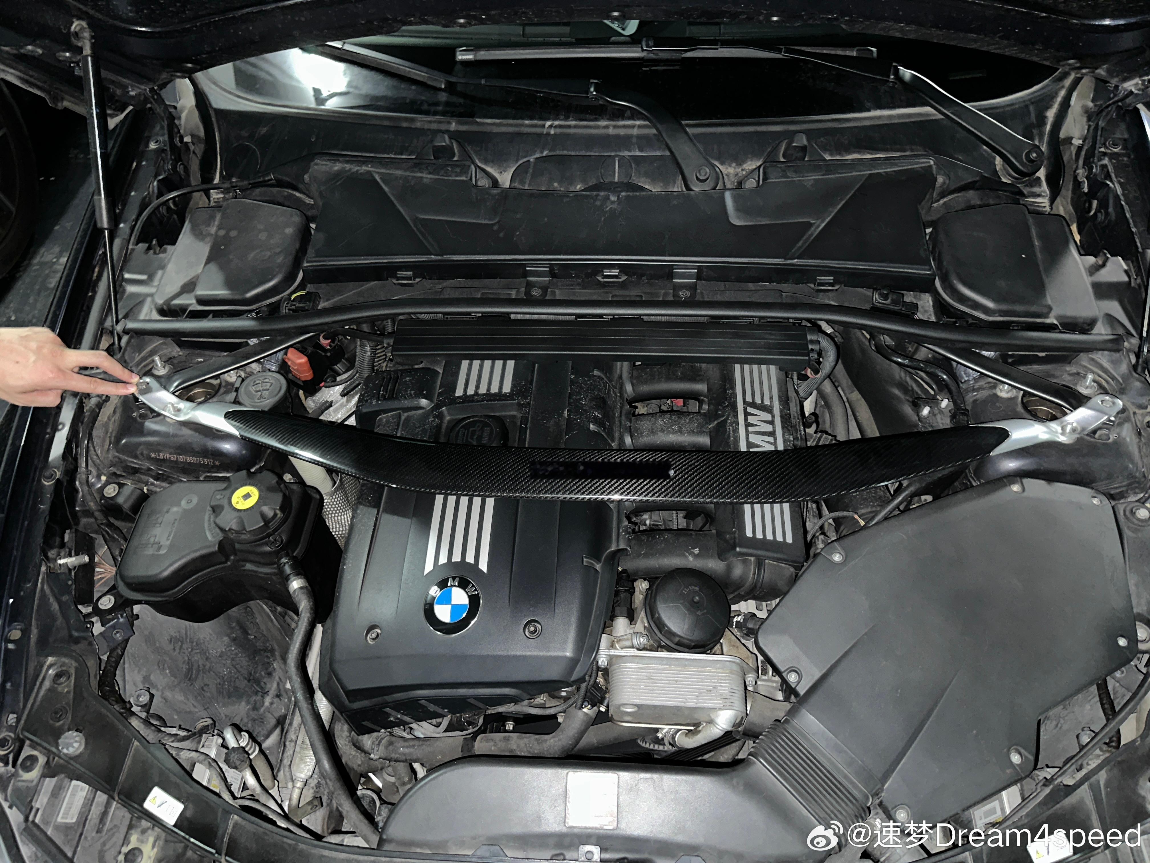 体验一下绝版E90 M Performance碳纤维顶巴[坏笑] ​​​