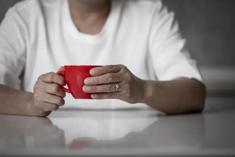 年龄和心态哪个重要，这是个值得琢磨的事儿。年龄这东西，它是客观存在的，身体会随着