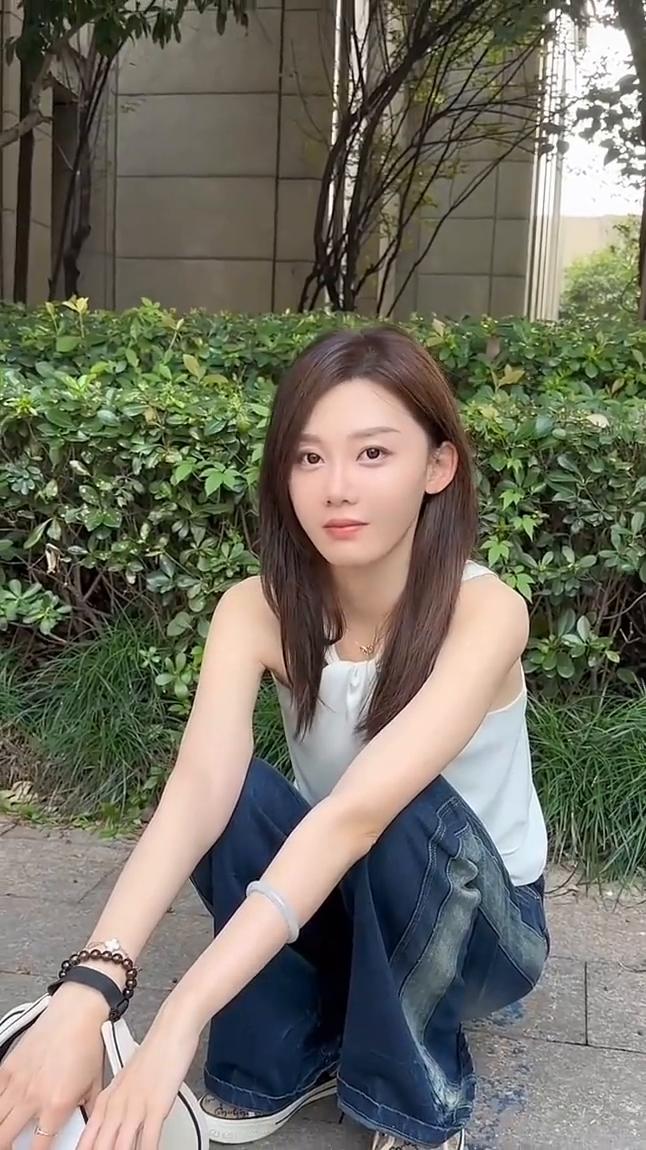穷人不说暗话，我想一夜暴富，两夜也行，一个月也可以，半年也能接受。哈哈哈。
