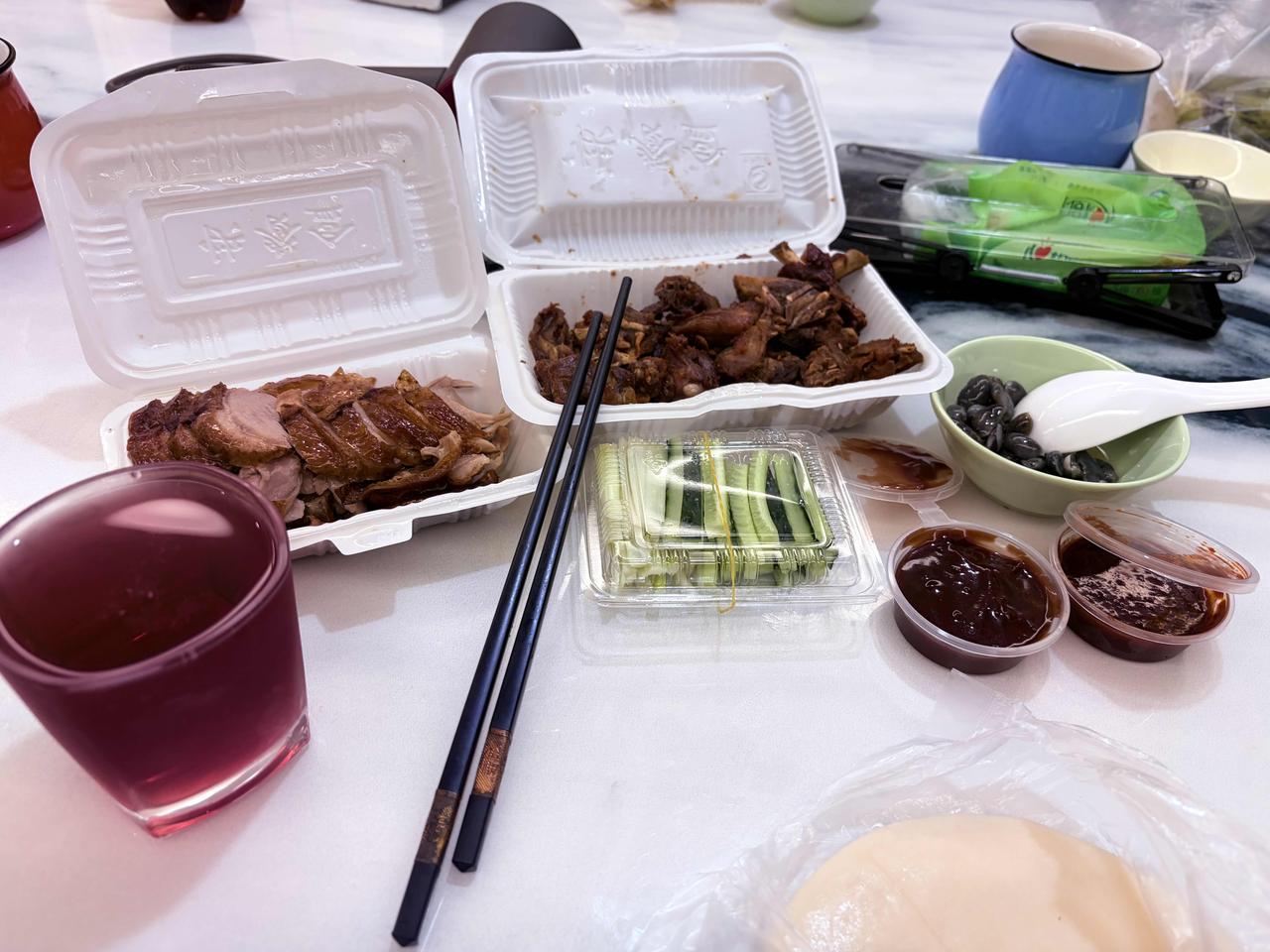 很快退二线了，提前适应退二线的生活。在小县城一个正科级领导也算是个人物，但你退二