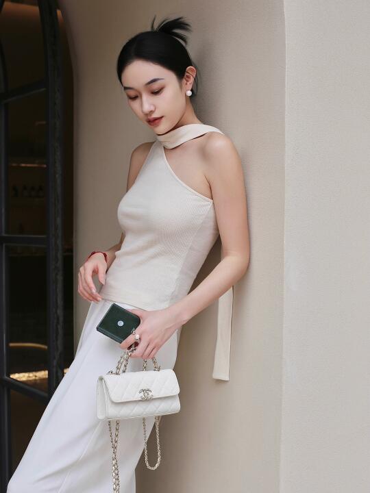 掌心折叠起诗意 爱与灵魂合拍