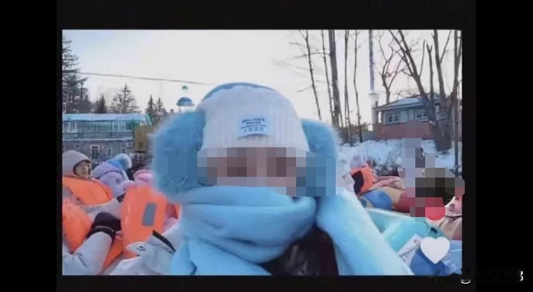 被商家骂“活不起了”女子白嫖半个月羽绒服去哈尔滨？本人回应：遭网暴生活工作受影响