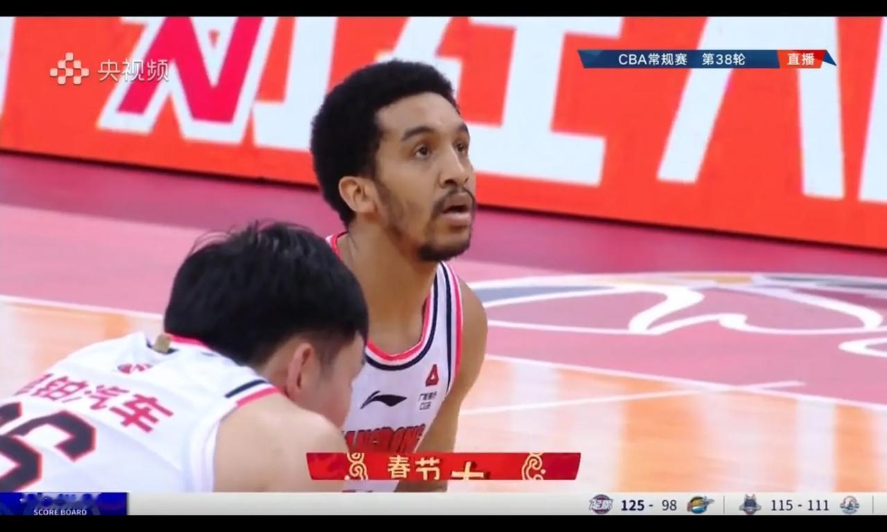 沃特斯违体到6次，逼我们温习CBA违体停赛条款，他最终会违体几次呢？


沃特斯