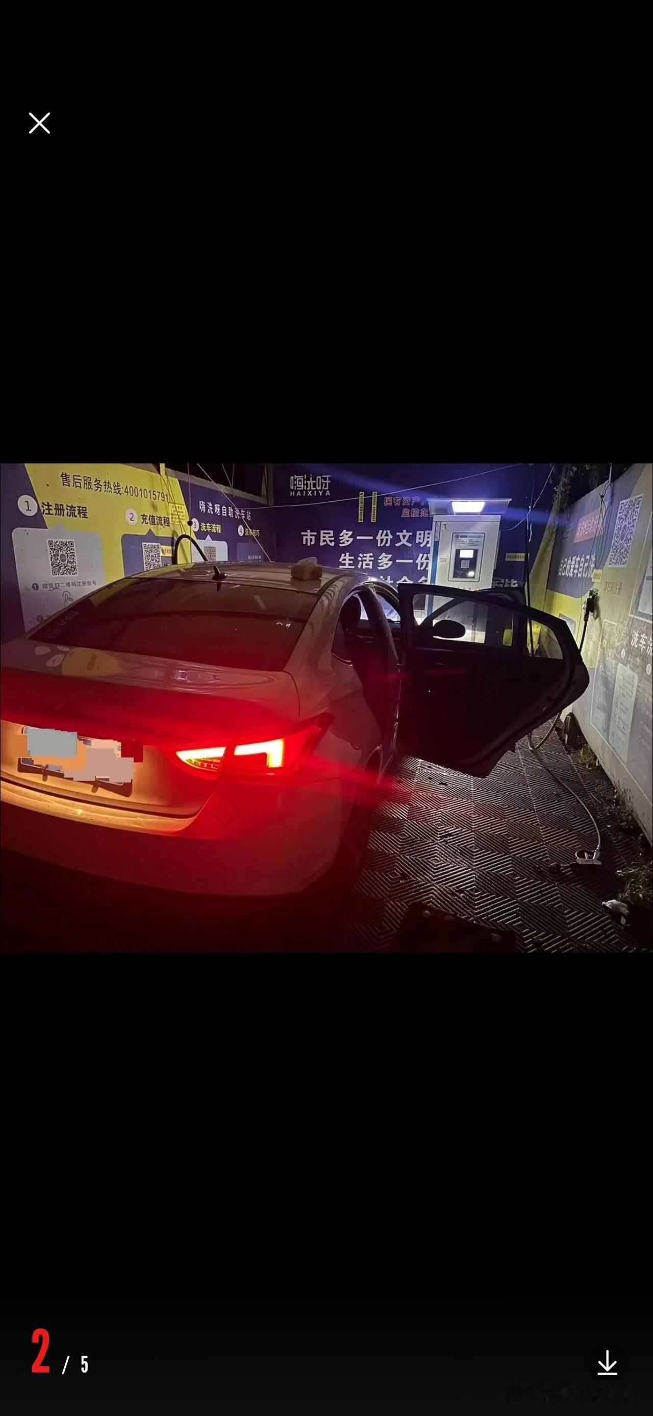 四川一女子在网约车上拉稀，渗入座垫海绵，
必须更换，车主陈师傅损失1000多元。