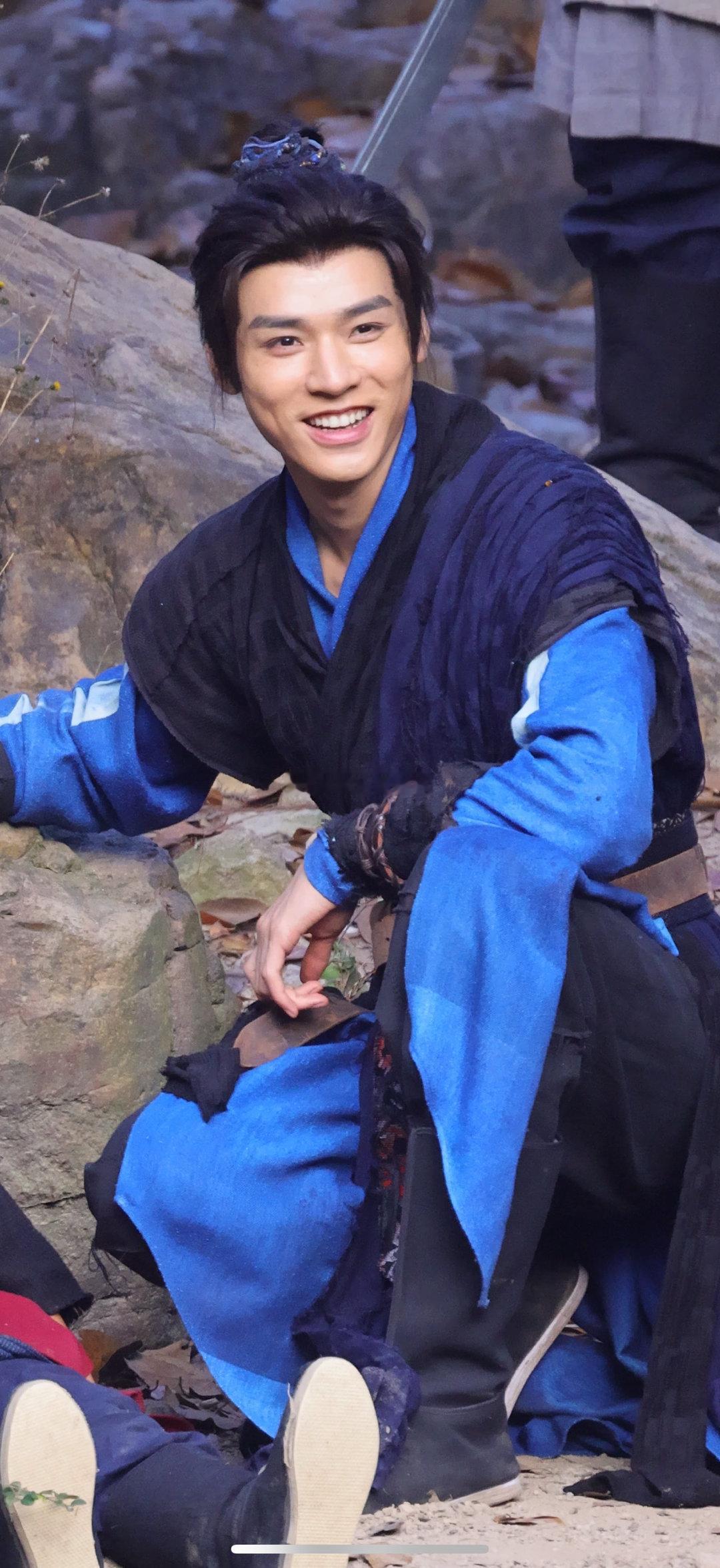 龚俊今天山里拍戏最开心的视频龚俊龚俊Simon