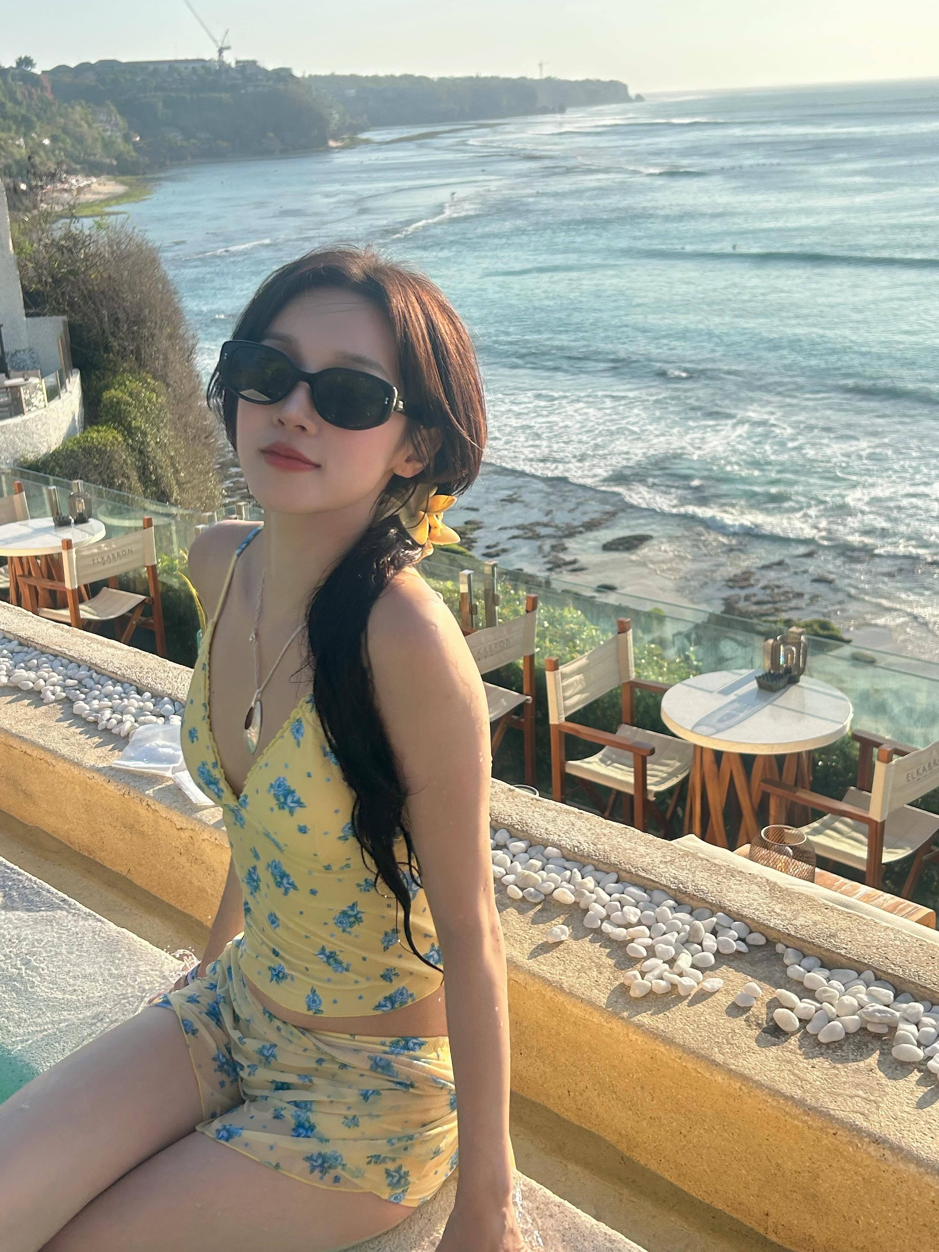 260917 雨琦【INS】更新💜🏖️ 