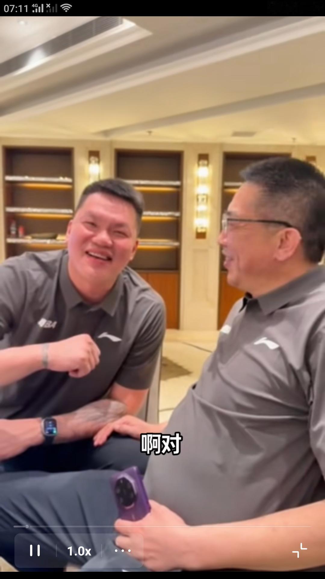 近日中国男篮名宿胡卫东，朱芳雨，巩晓彬接受采访时直言:球衣号码是每个运动员的标记