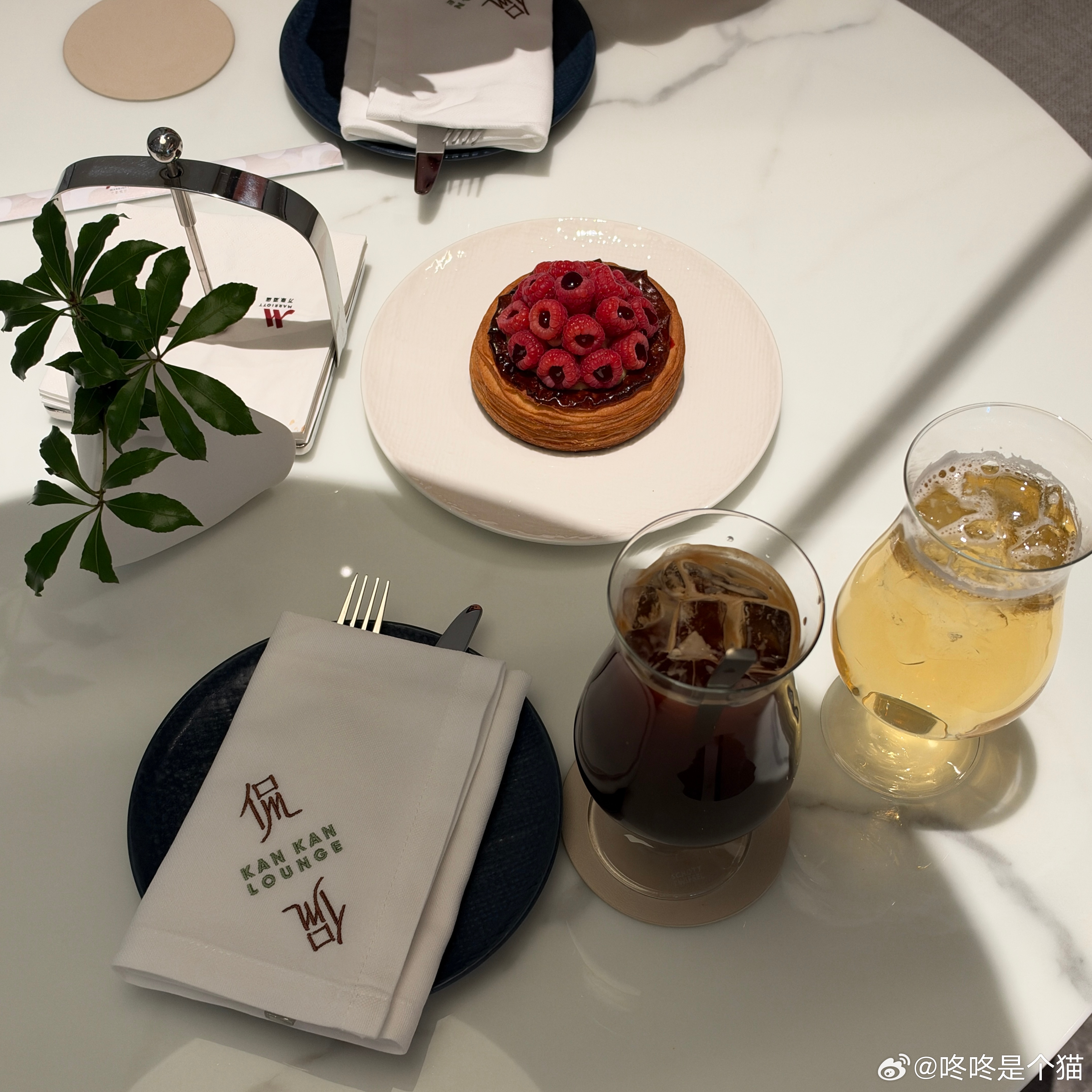今天的任务是给妈妈拍照，奥森已经迎来最佳赏味期，快来这里跑步吧～ ​​​
