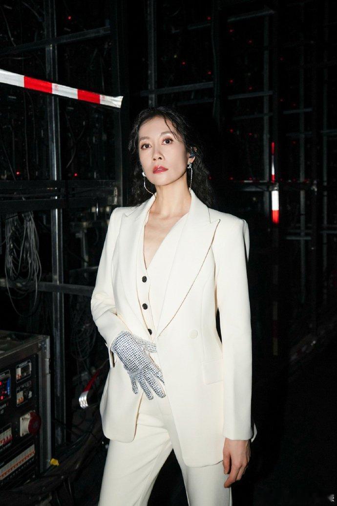 温峥嵘本人认证蒸笼乘风2026排练室爆笑名场面衍生外号，如今收获本人官方盖章！温
