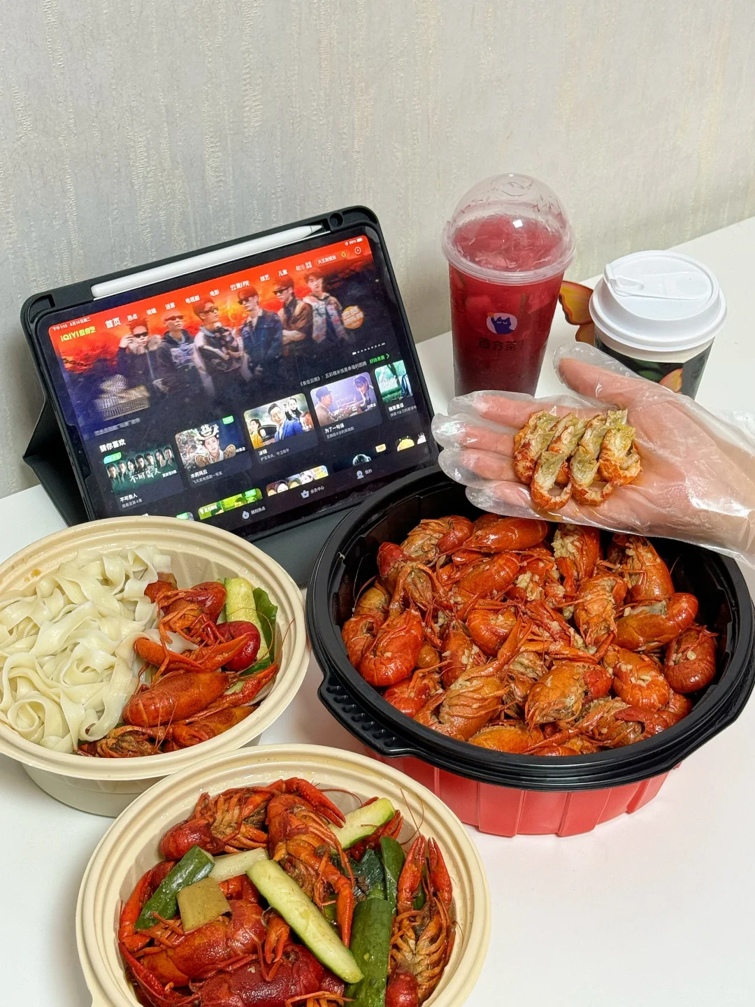 又到了吃小龙虾的季节了，一次性吃个够