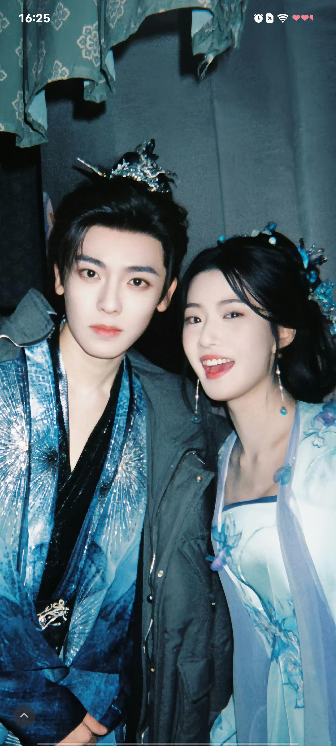 苍天啊，卢昱晓怎么魅成这样？  谁说仙侠女主只能是清冷小白花？ 卢昱晓...