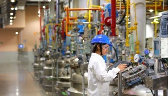 “笑不活了”，印度电力部长最近在媒体面前底气十足地宣布：外资已经把特高压技术“传