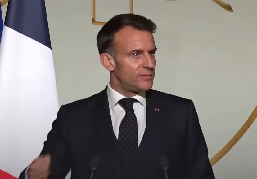 欧洲经济日落西山，马克龙不自我检讨，反而归咎中国！
        马克龙在驻外