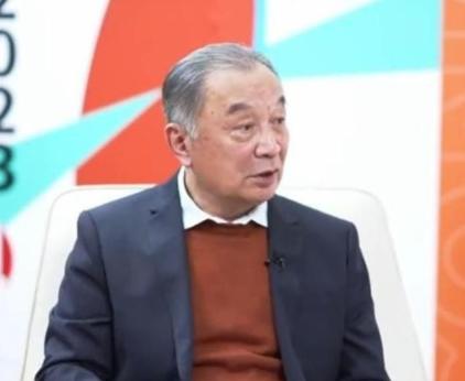 著名教授温铁军大胆发言：乡村小学，几乎都倒闭完了，名义上是县城教育质量好，实际上