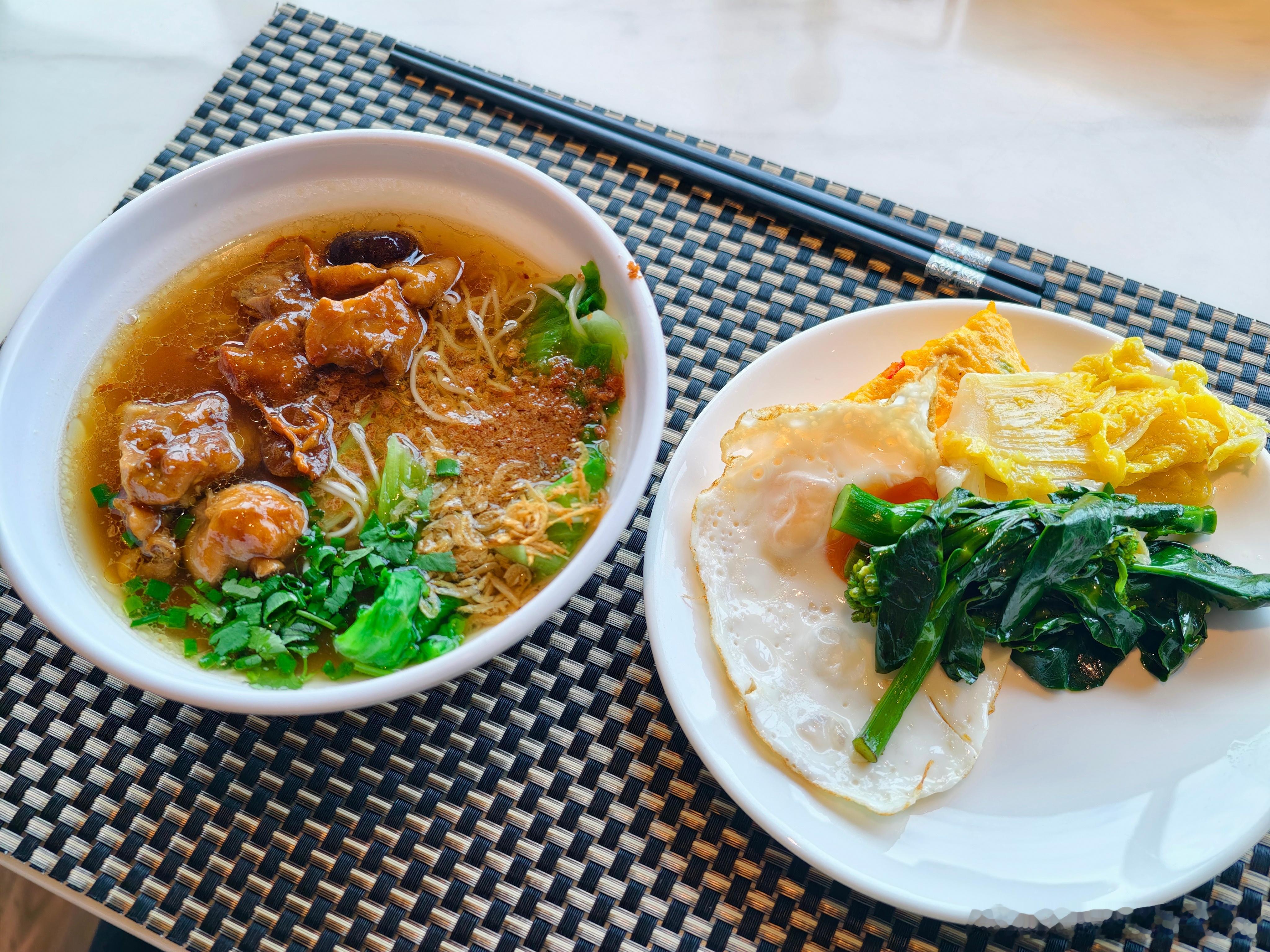 早啊我是终于吃上饭了