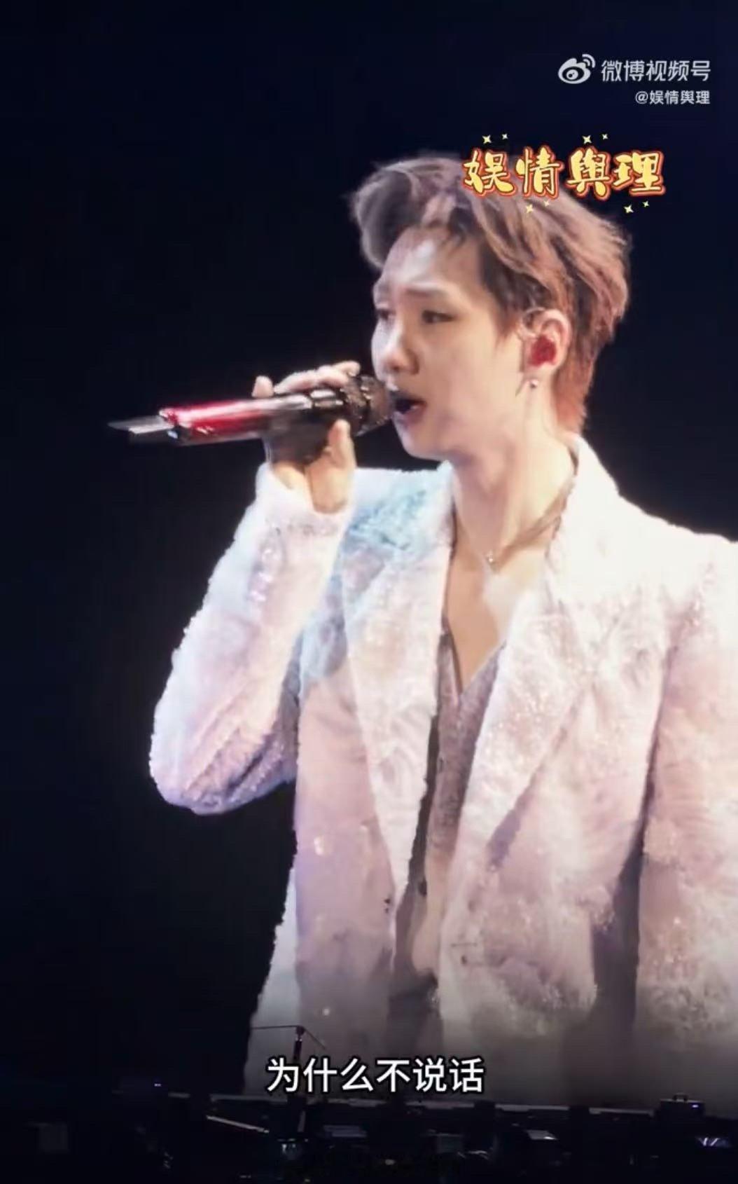 别给汪苏泷的嘴留档期 汪苏泷的嘴，已经可以单独出道并稳定输出快乐了。它让采访变脱