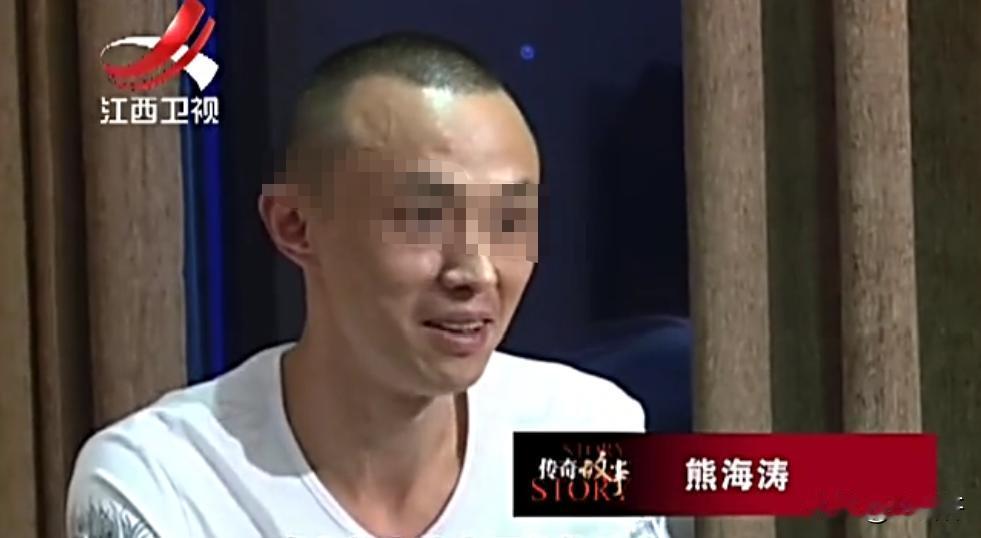 重庆梁平，男子提出离婚，并愿意承担一切债务。妻子很意外，难得看到丈夫如此大方，果