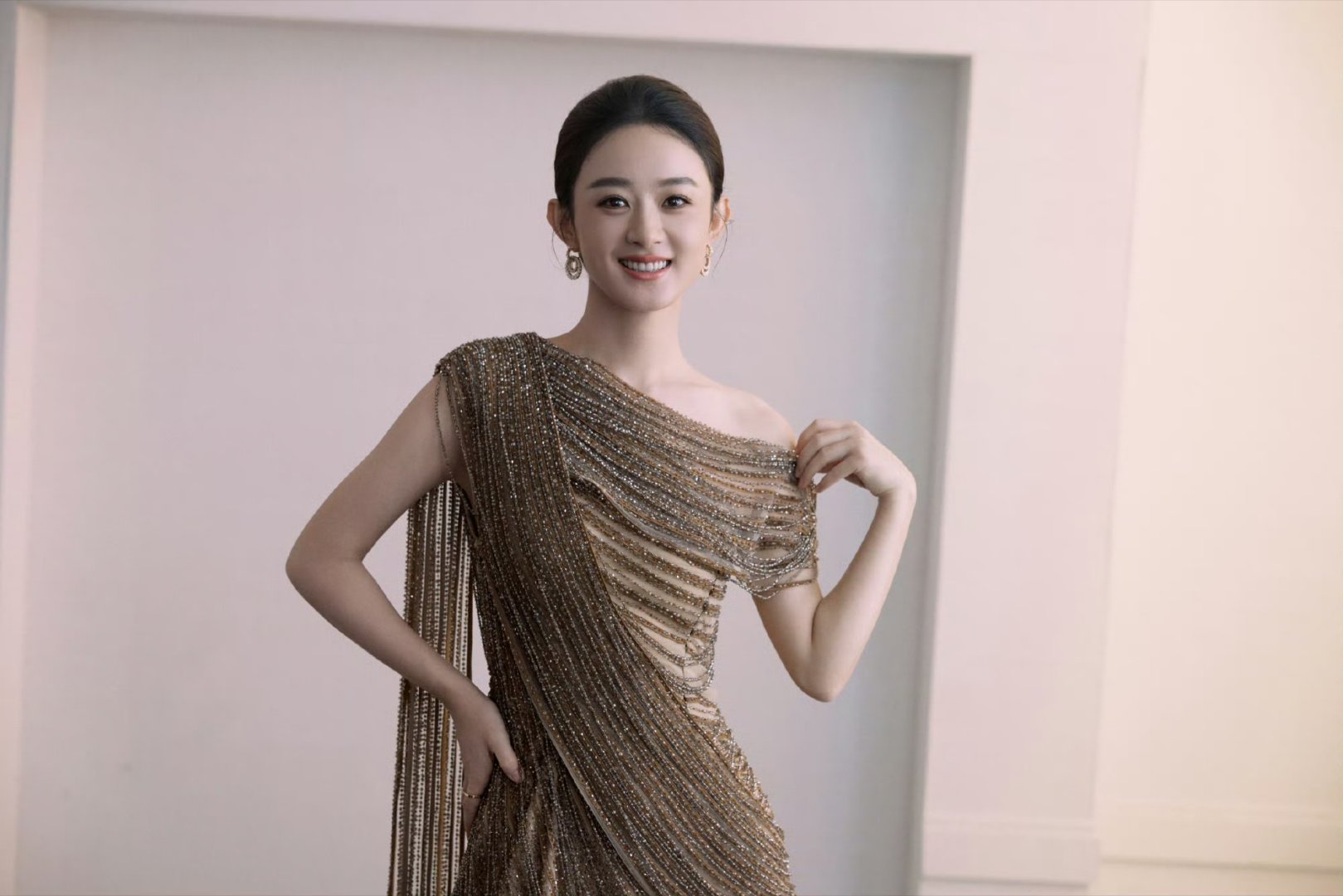 赵丽颖赵丽颖李秋萍 zly赵丽颖小城大事 “你是我难以预料的惊喜 也是我来日方长